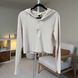 Women’s | Universal Thread Cropped Hooded Sweater 1/2 Zip, Ribbed Cream | Medium